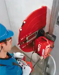 Detalhe de perfuração em concreto